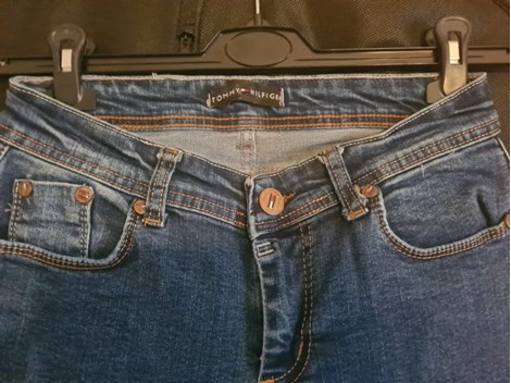 2 Paar Jeanshosen TOMMY HILFIGER XS