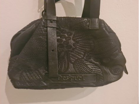 Neue Tasche DESIGUAL