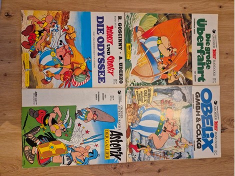 4 Bände Asterix Comics aus 1990ern