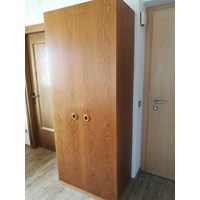 Holzschrank 2