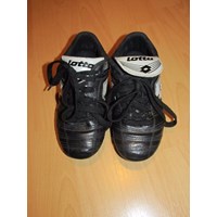 Fußballschuhe top Zustand Größe 33 bis 36 2