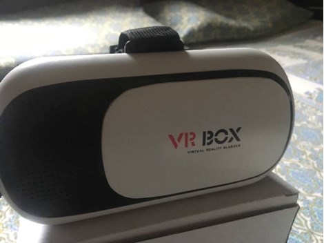 VR Brille neue abzugeben