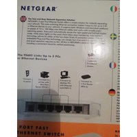 NETGEAR Fast Ethernet 5-Port-Switch 7