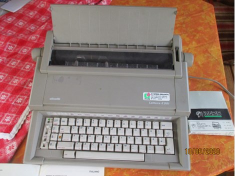 Elektronische Schreibmaschine olivettiLettera E501